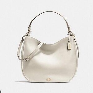 Coach Nomad Hobo in Glove Tanned Leather Chalk